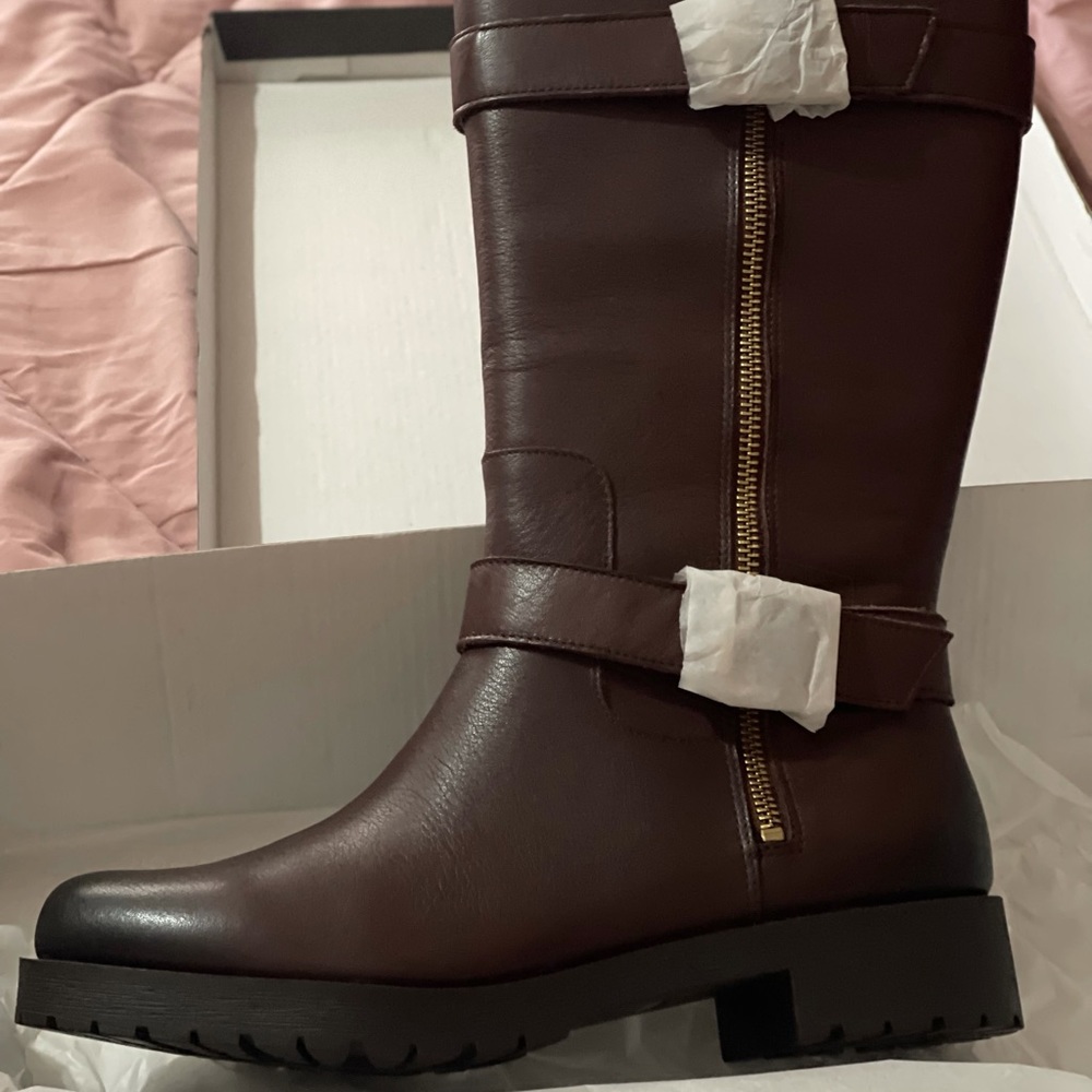 Vionic Boots